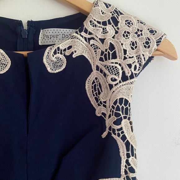 ModCloth Lakeside Libations Paper Dolls Lace Cocktail Dress - Picture 2 of 9